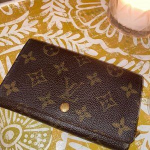 Louis Vuitton  Wallet